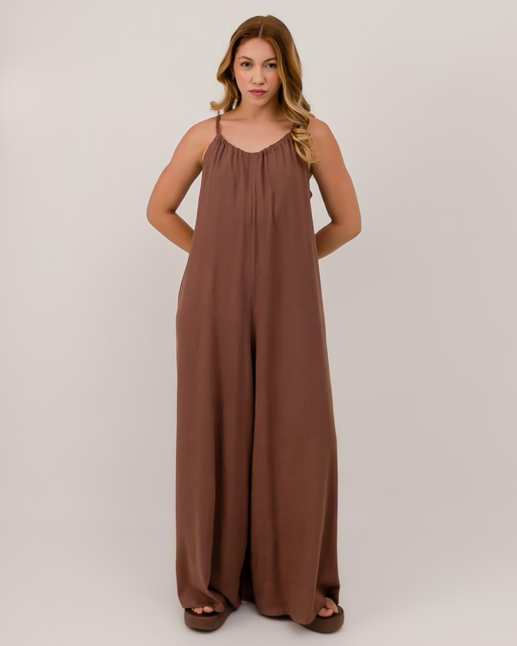 Macacão Essencial Brisa | Marrom Claro